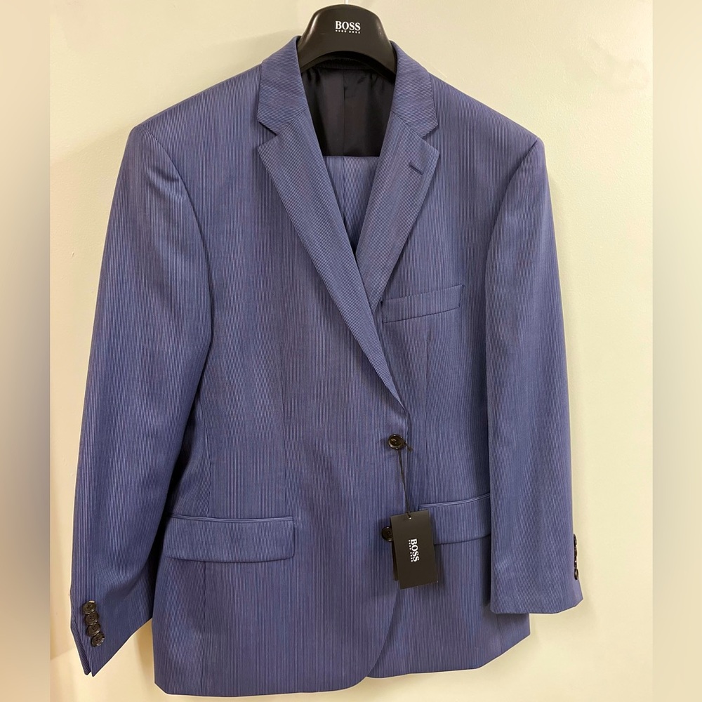 Hugo Boss Men’s 44S Blue 2 Button Wool Suit